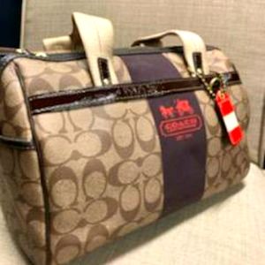 A lovely Coach hand bag